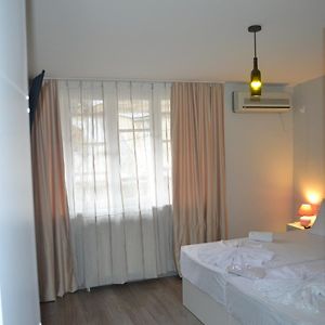 Hotel Rustaveli 36
